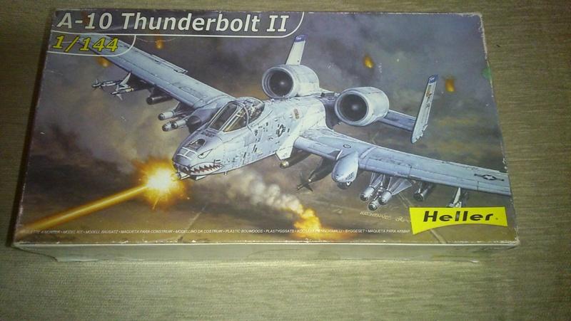 Heller A10 Thunderbolt II 3.000 Ft