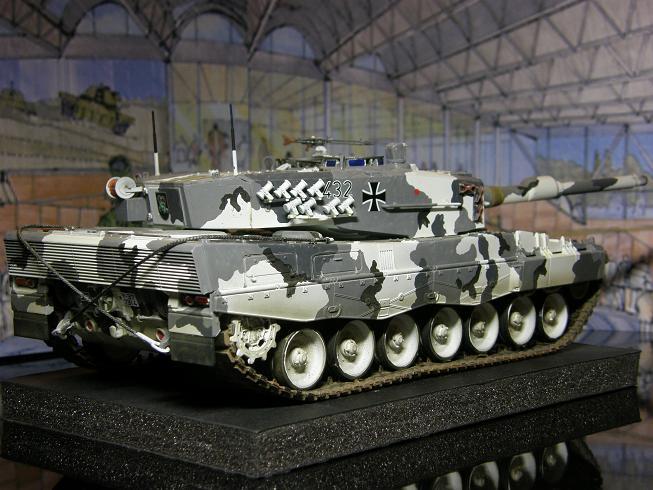 Leopard_2-04-m