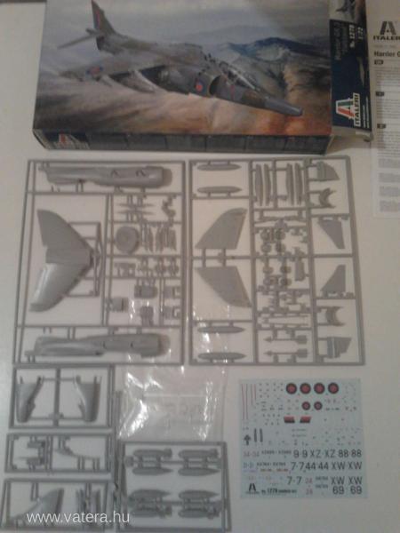 italeri  HARIER  1:72  3000