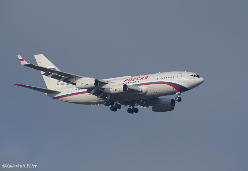 Il-96

2