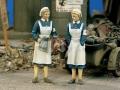 Verlinden-Productions-1-35-German-Nurses-WWII-2-Figures