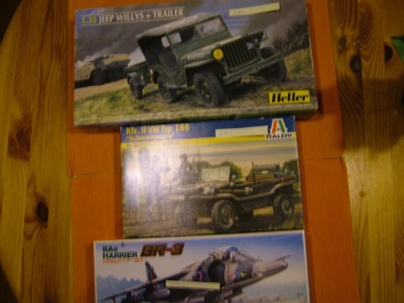 DSCF0876


 Heller jeep 2.700.-
 
 Fujimi HARRIER 1.200.-
 
Italeri schimmwagen 2.100.-