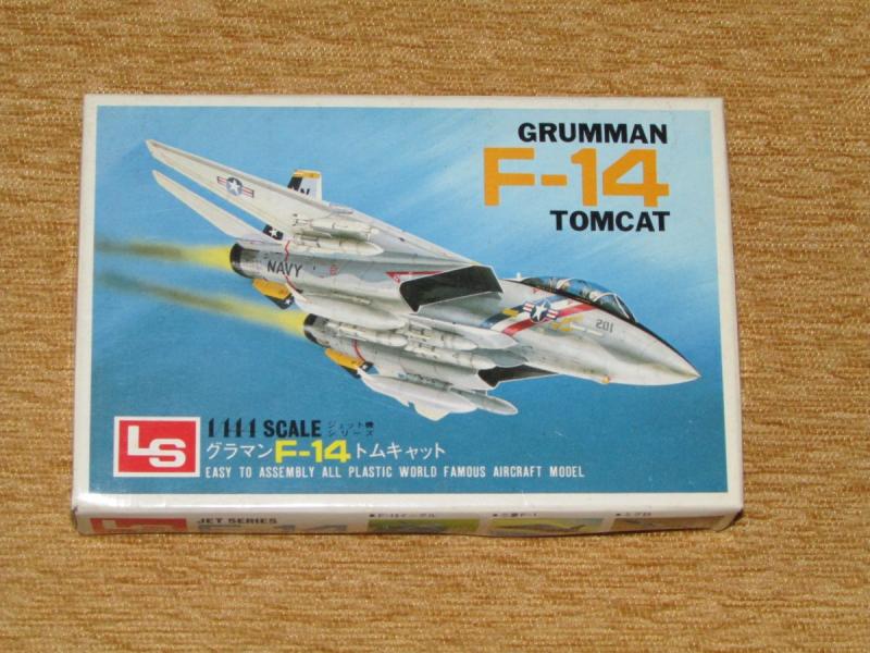 LS 1_144 Grumman F-14 Tomcat makett

LS 1/144 Grumman F-14 Tomcat