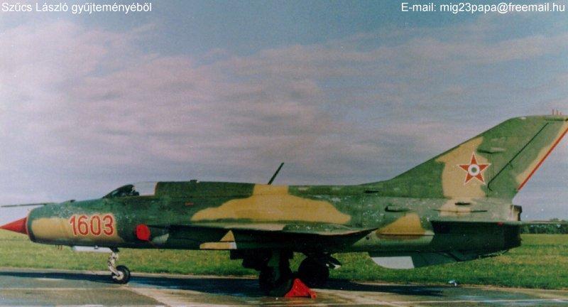 Mikojan Gurjevics MiG-21PF Gyári szám_761603