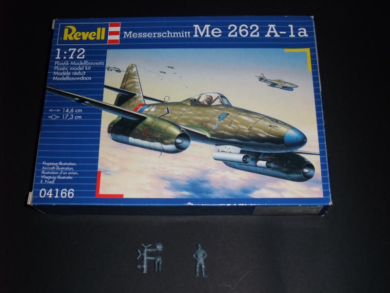 1/72 Revell Messerschmitt Me 262A-la + szerelővel és pilótával

2000.-