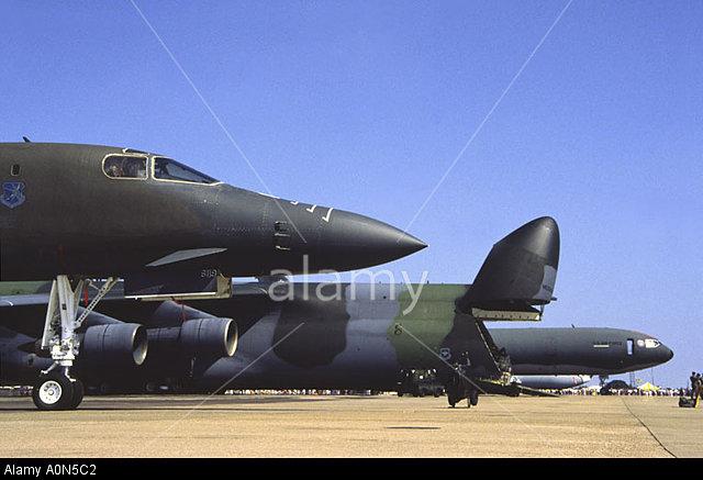 boeing-rockwell-b1b-lancer-lockheed-c5b-galaxy-mcdonnell-douglas-kc10-A0N5C2