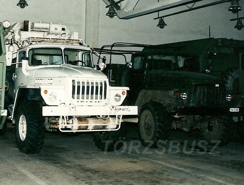 88 fehér ural4320