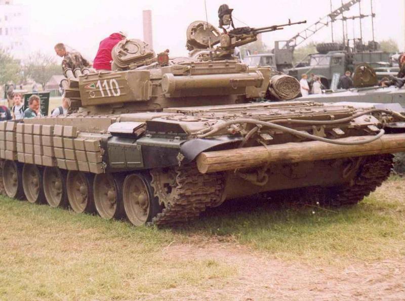 20  T-72AV MH-110 7. lö. ho. Hódmezővásárhely

MH-110 7. lö. ho. Hódmezővásárhely