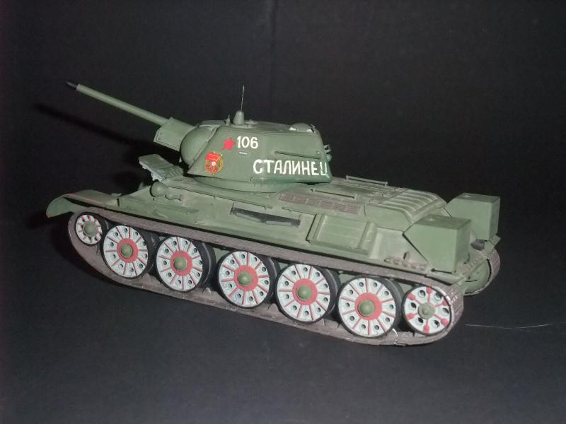 1/35 T-34 

2500.-