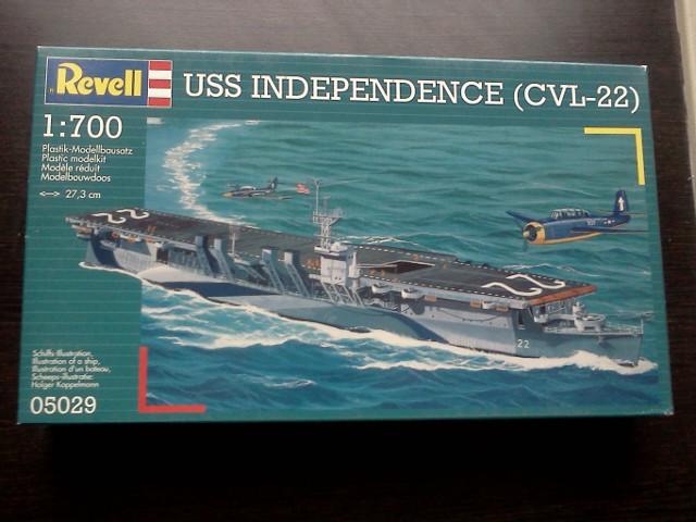 Revell USS Independance 3.000 Ft