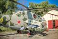 A gép hátulról

A gép a volt fehérvári szovjet helikopterszázad 03-as gépének a festését kapta, a gyűjtemény tematikájából adódóan. 