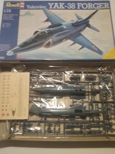 revell yak-38 4000ft