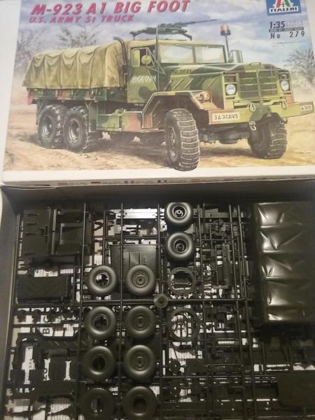 ITALERI M-923 1:35  6000FT