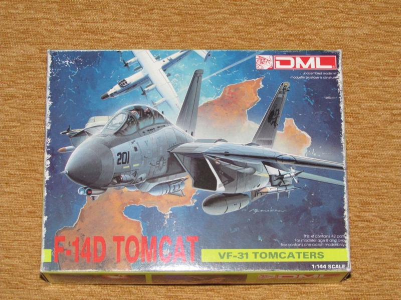 DML 1_144 F-14D Tomcat makett