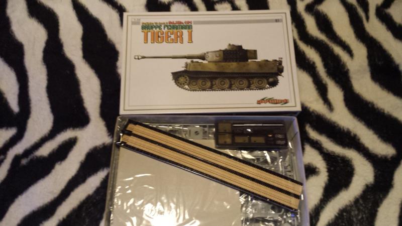 Cyber Hobby Tiger I Gruppe Fehrmann 1/35 18000ft

megkezdetlen