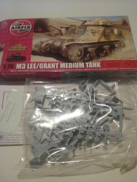 airfix m3 lee/grant  2500ft