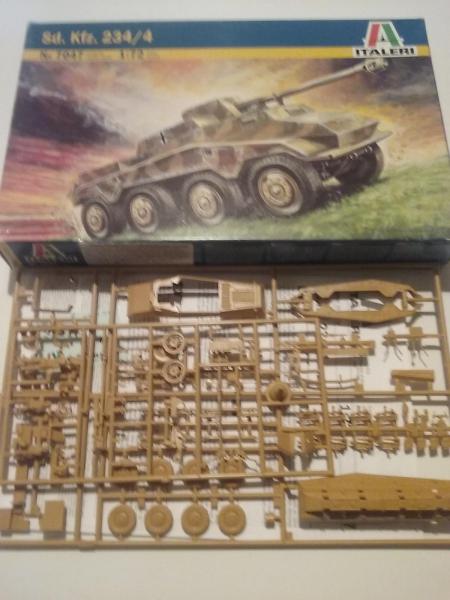 ITALERI SD KFZ 234/4 2500FT