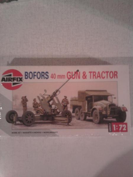 AIRFIX 40gun& tractor 2500ft 172