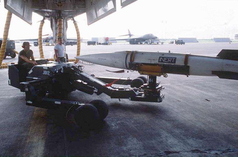 agm-69a sram missile