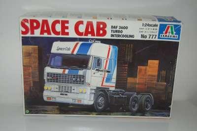 X_ITALERI_DAF_3600_Space_Cab_2-400