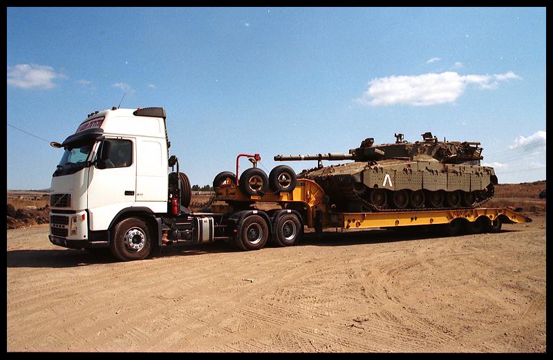 MerkavaIIIBAZLebanon2006w