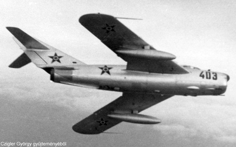 Mikojan-Gurjevics-MiG-17-403-1