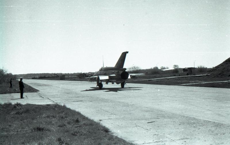 y1
