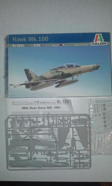 ITALERI HAWK 2000FT