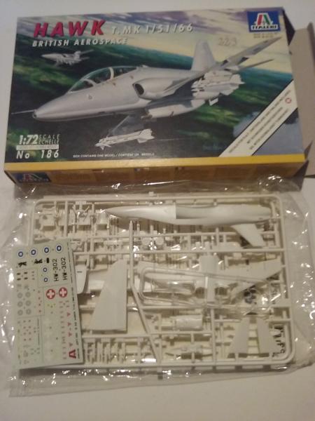 ITALERI HAWK 2000FT