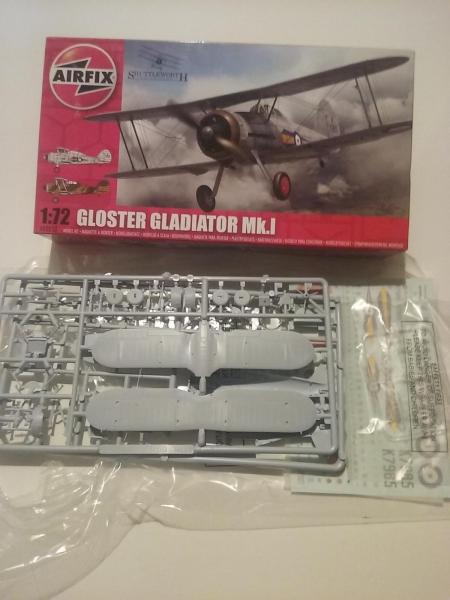 AIRFIX 1:72 GLADIÁTOR 2500FT