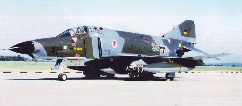 RF-4,