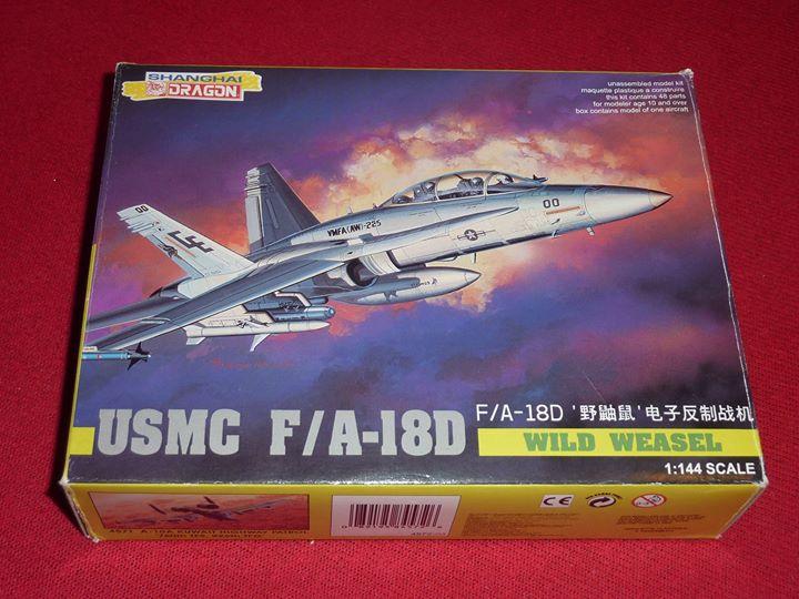 1/144 Dragon F/A-18D 1800Ft