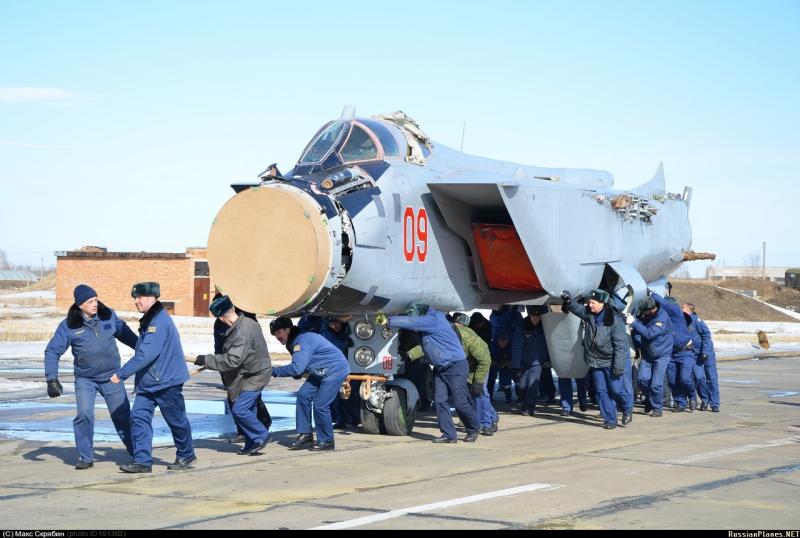 MiG-31

javítóbázison