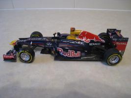 Ajándék Red Bull RB8
(Nagyt)