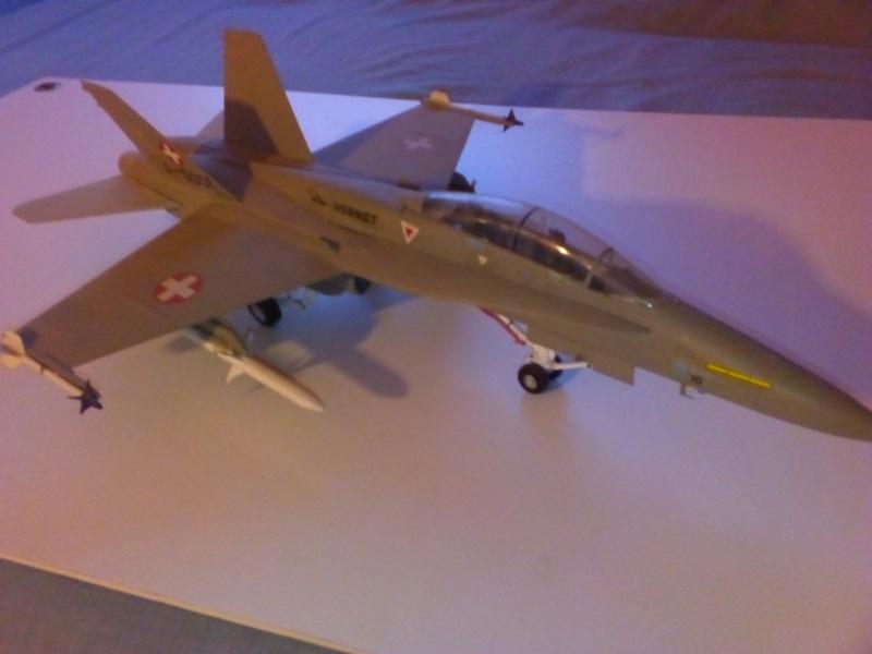 Italeri F-18 Hornet 1/48

1000Ft 