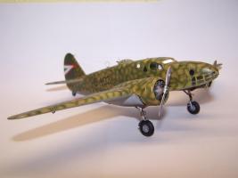 Caproni magyar sz&iacute;nekben
Hinel Tam&aacute;s (warbirds)