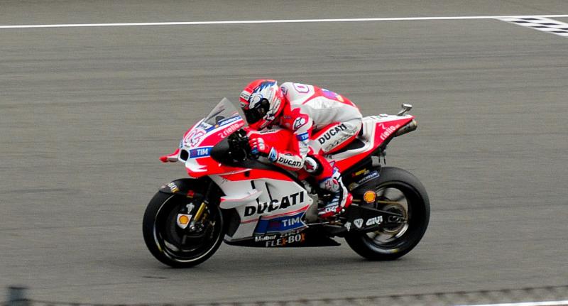 MIK_7890

Sziasztok! 
Hétvégén Brno-ban jártam MotoGP futamon. Lőttem pár képet a vasakról. Nem makettek, de azért elférnek itt szerintem. :)
Micsoda hangjuk volt...