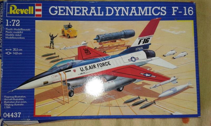 Revell_4437_F16_3000_ft