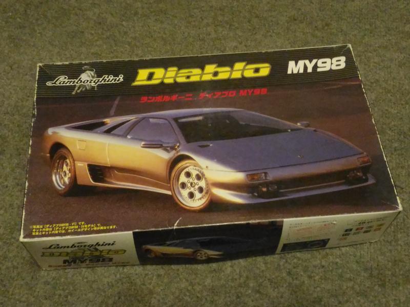 Lamborghini Diablo My98

6000 Ft
Doboz viseltes picit, de minden elem sérülésmentes. Jár hozzá Hobby Design ablak maszkolófólia is!