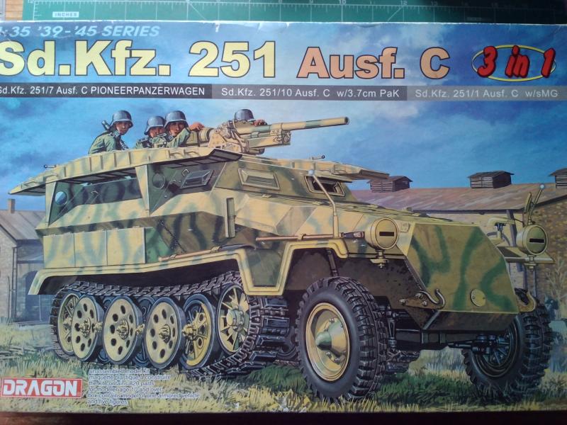 Dragon Sdkfz 251C figurák nélkül 8000Ft