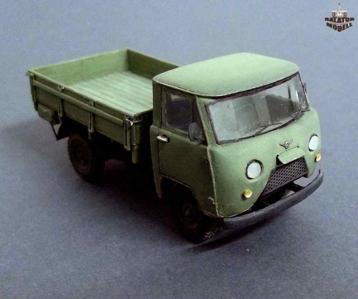 1-72-Uaz-452-D-light-truck-BM-7223_b_1