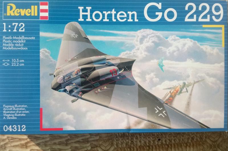 Revell Go-229 Horten

3000.-Ft