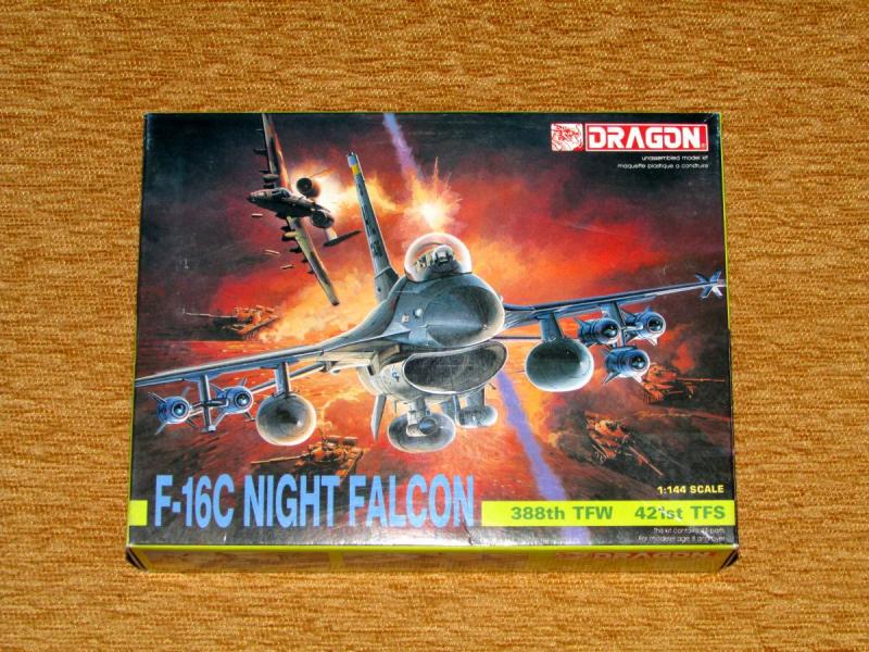 Dragon 1_144 F-16C Night Falcon 388th TFW 421st TFS 1.400.-