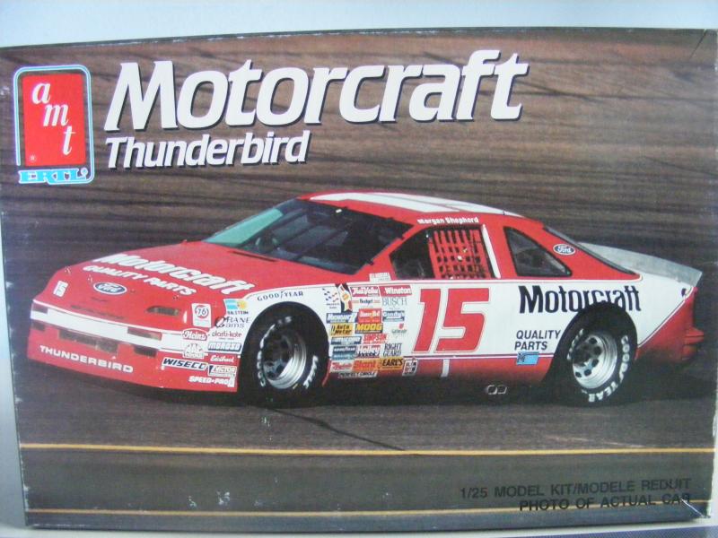 AMT #15 Motorcraft (piros-fehér)