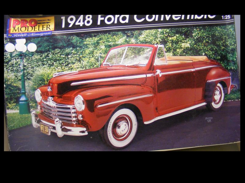 Revell Monogram1948 Ford Convertible
