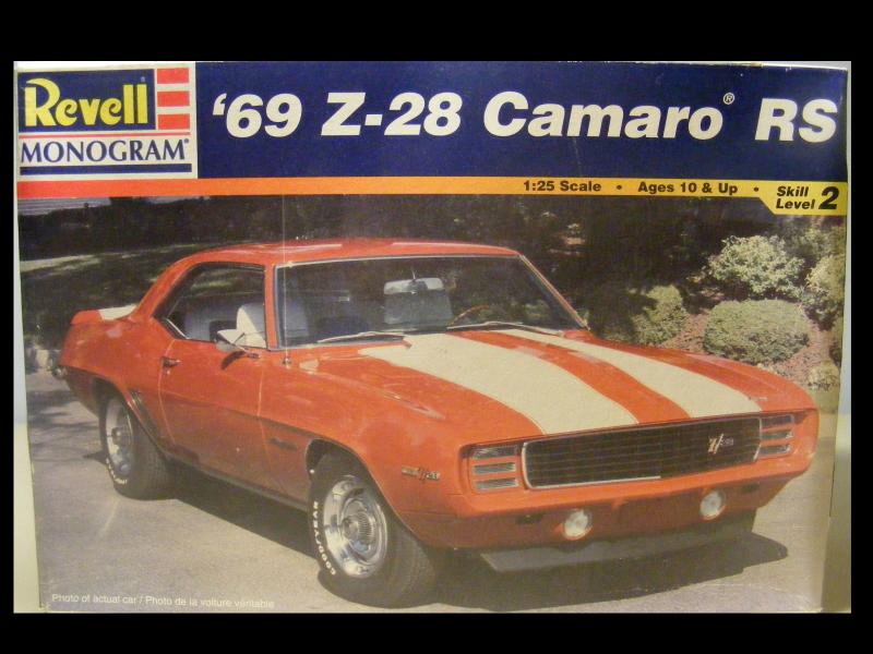 Revell Monogram 1969 Chevy Camaro Z28 RS