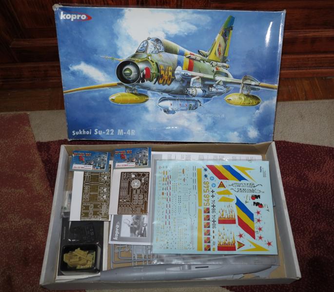 Su-22M4 + Part + Part + Aires kabin + gyári stencilek 

9500,-