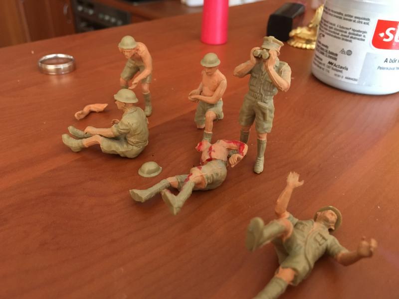 1:35 25 pounder artillery crew before002