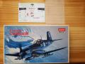 Academy F4U-4B Corsair 01 + matrica 3900 Ft