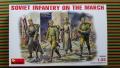 MiniArt 35002 Soviet Infantry on the March  500.- Ft  